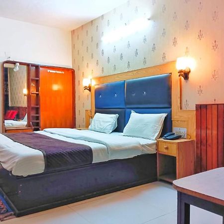 מנאלי Hotel Gilbert Mountain View מראה חיצוני תמונה