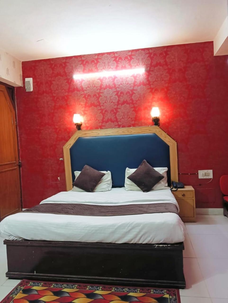 מנאלי Hotel Gilbert Mountain View מראה חיצוני תמונה