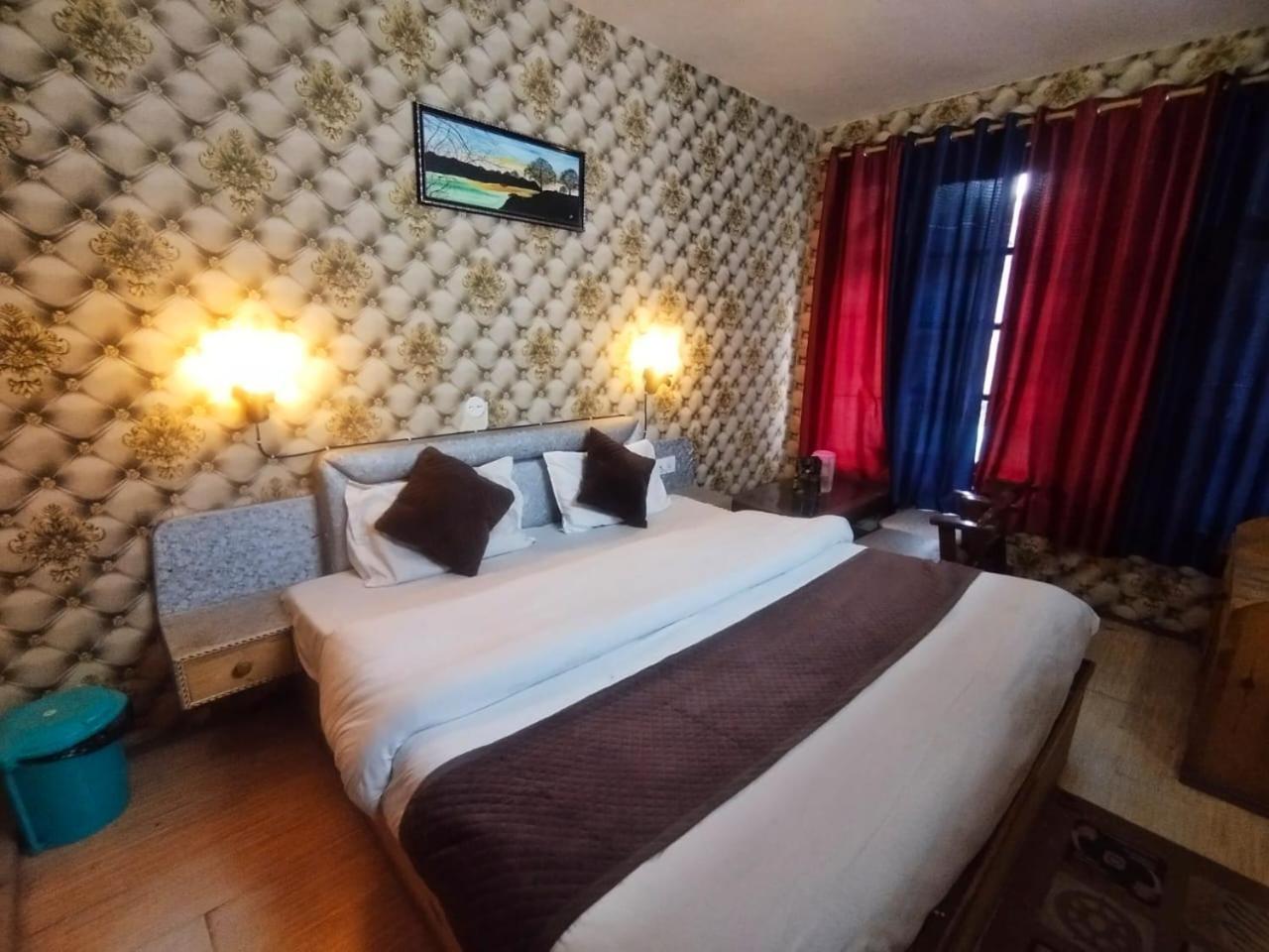 מנאלי Hotel Gilbert Mountain View מראה חיצוני תמונה